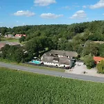Farm61 Badehotellet I Det Midtjydske - Alder +18 Ar Pensjonat