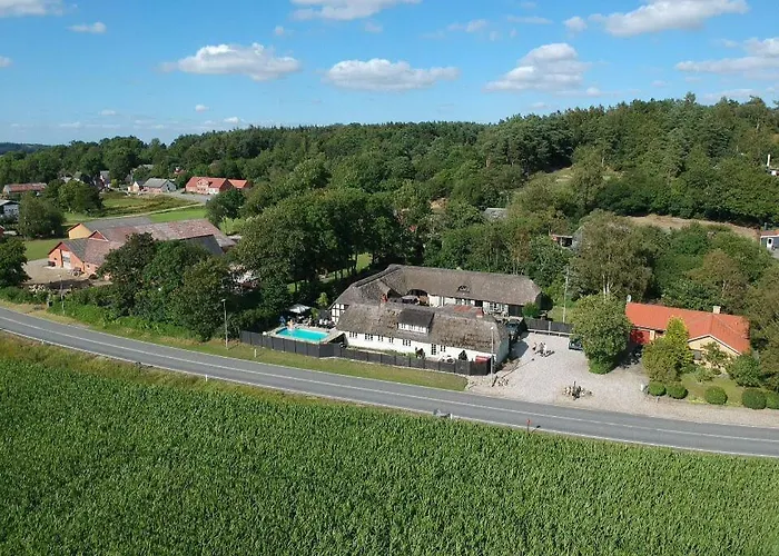 Farm61 Badehotellet I Det Midtjydske - Alder +18 Ar ゲストハウス